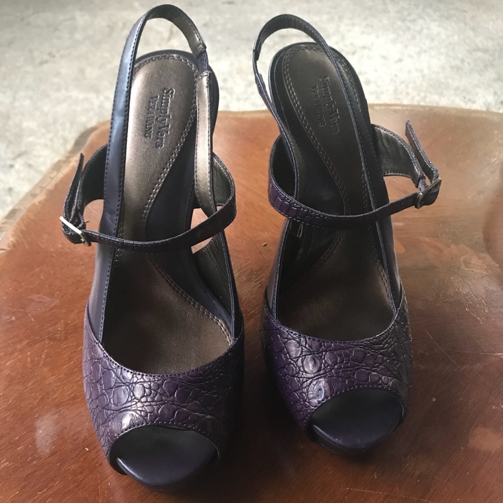 Vera Wang Purple Slingback Heels